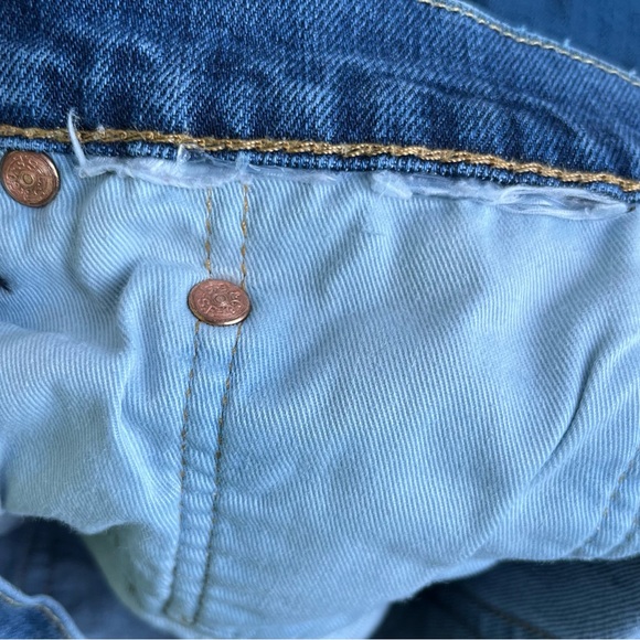 Levis 505 Jeans Mens 30x30 Blue Denim Cotton Classic Zip Fly Sun Patch On Knee - Picture 7 of 16